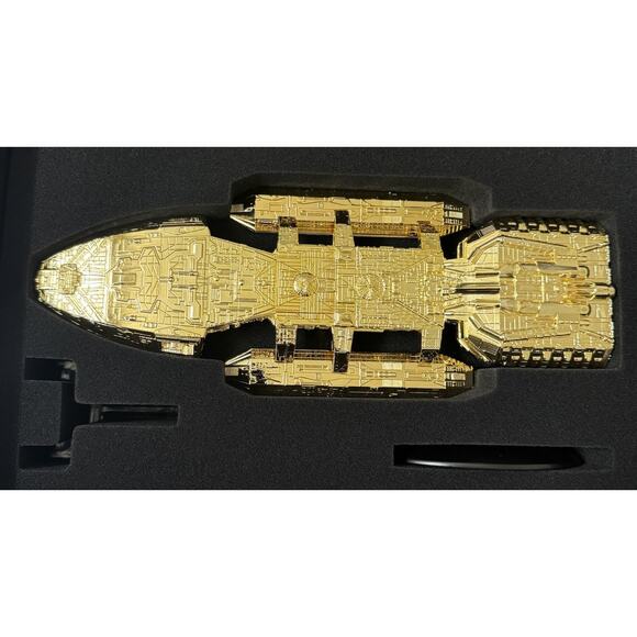 Eaglemoss Hero Collector: Battlestar Galactica - Cylon  Battlestar Galactica Gold Plated Classic Galactica Eaglemoss Limited Of 500
